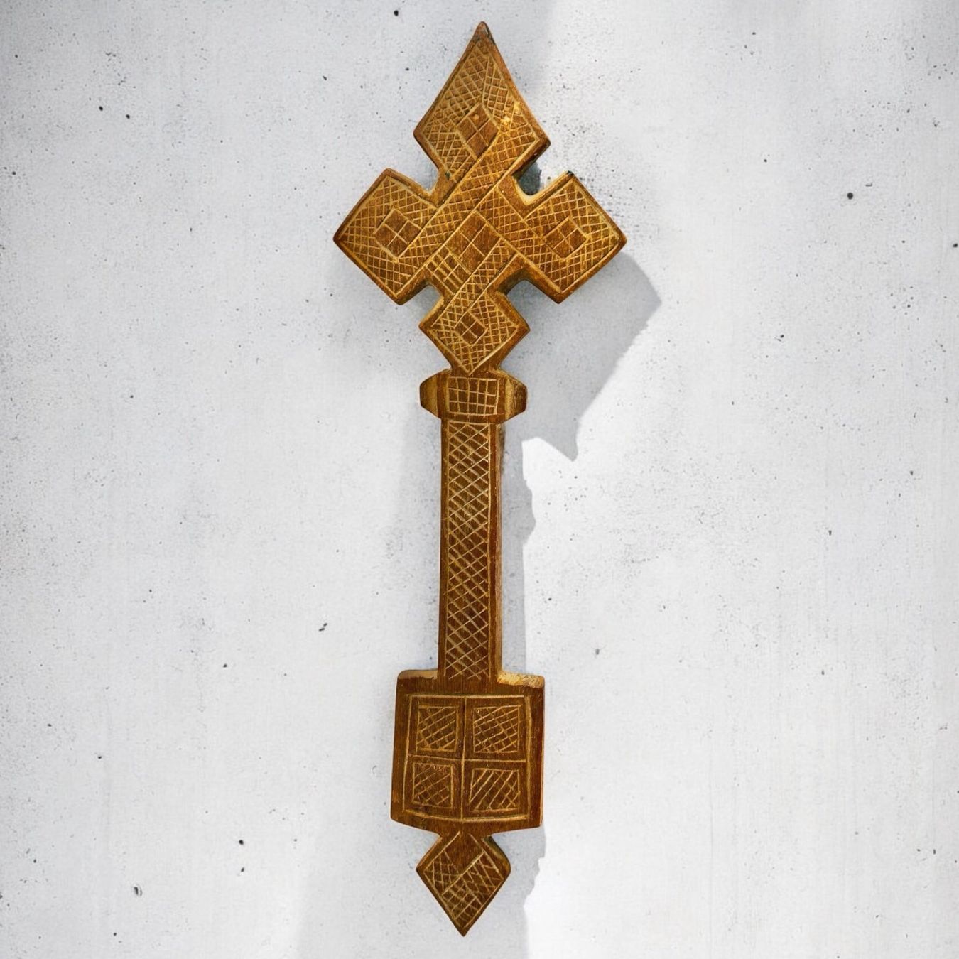 Skulpturen & Statuen: Croix copte éthiopienne antique palissandre sculptée main – Gebraucht aus Morges von deco.vintage