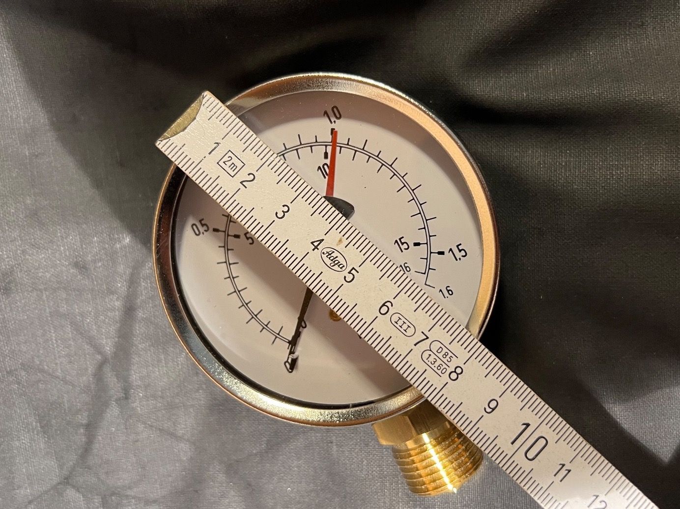 Messen: Manometer Druckmesser 63mm Durchmesser, Neuwertig! – Neu und originalverpackt aus Niederrohrdorf von ledergerber 2