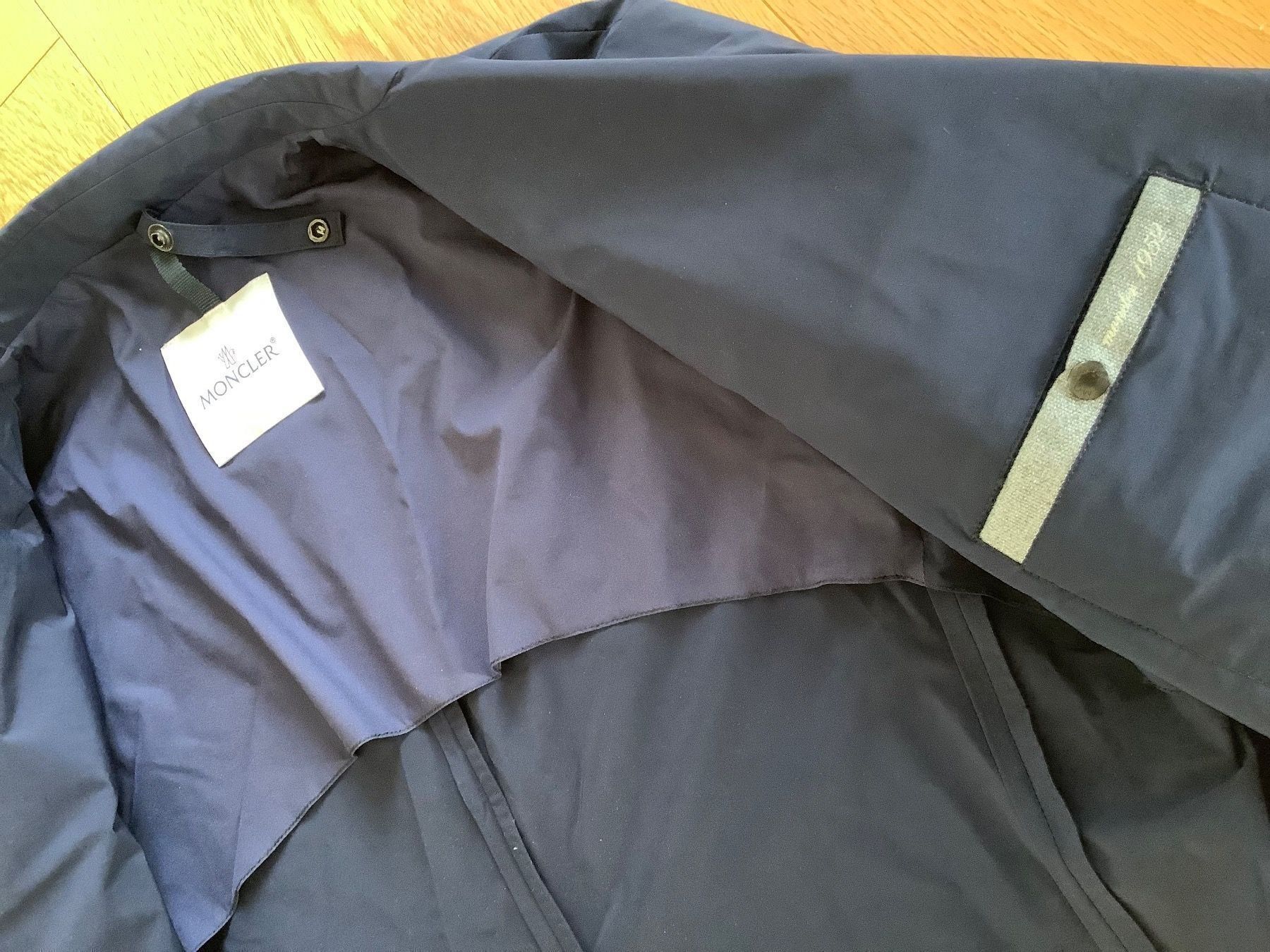 Moncler Jacken: Moncler Jacke Gr 5 original mit Weste – Neu und originalverpackt aus Wetzikon ZH von Uturn4 1