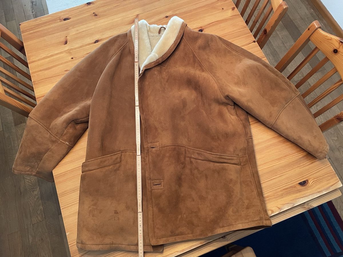 Cappotti: Wunderschöner Shearling Mantel  – Usato da Basel venduto da Garfield038 1