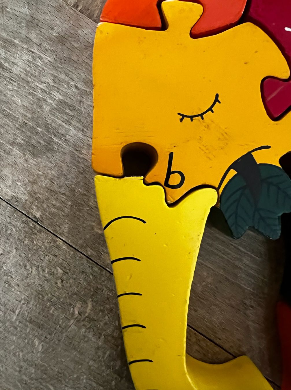 Puzzles: HOLZPUZZLE - Elefant – Gebraucht aus Zürich von  1