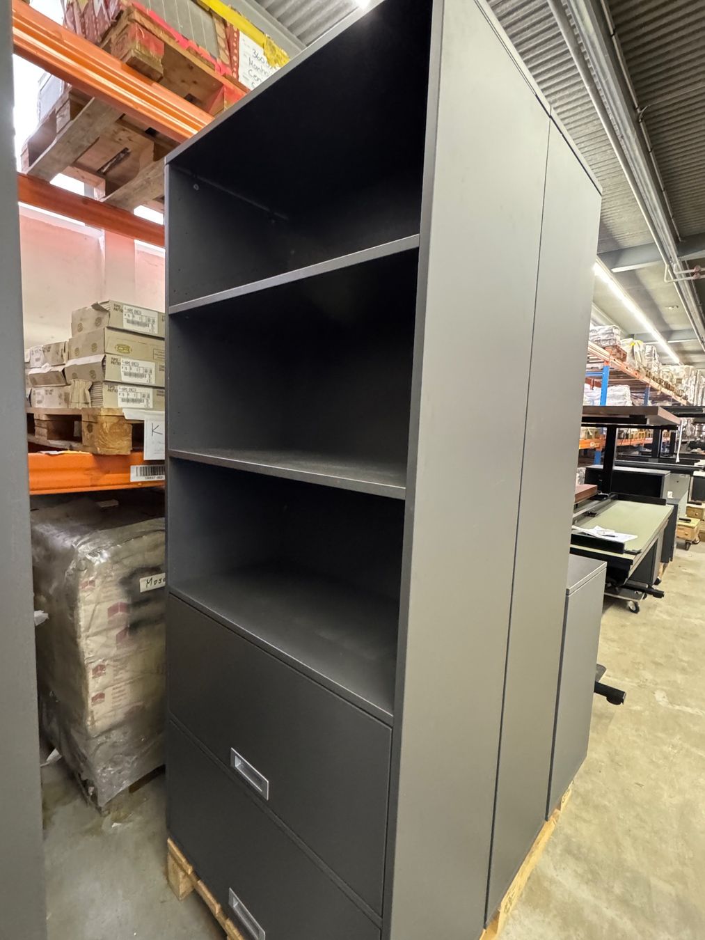 Regale: Tamos Büroregal mit 2 Einschubklappen - Grau – Gebraucht aus Diessenhofen von Osio 1