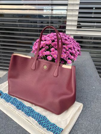 NEUE Tory Burch Tasche in trendiger Sommerfarbe