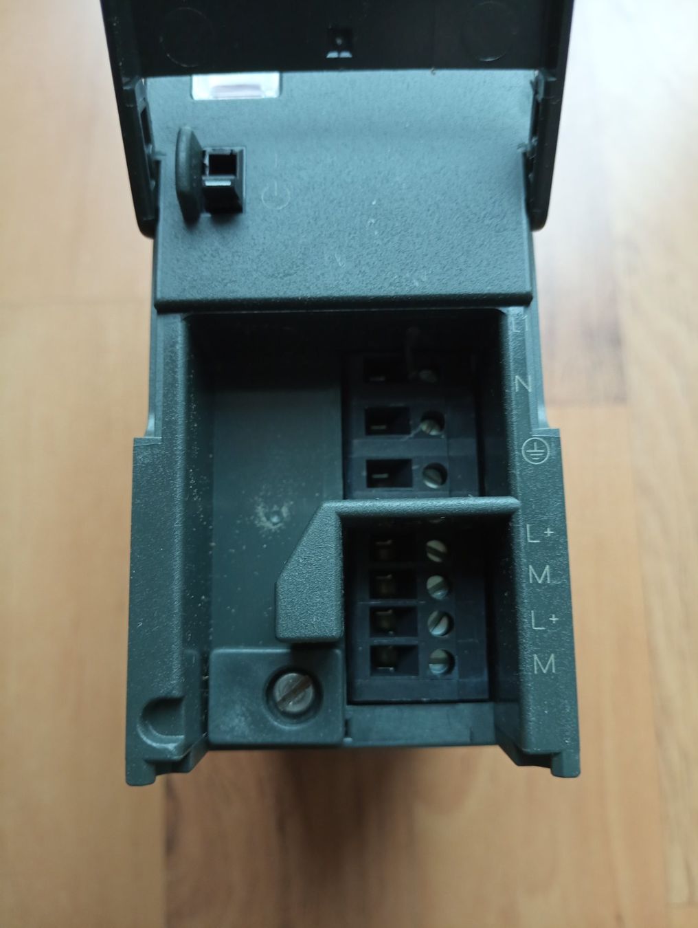 Siemens Elektronikbauteile: Siemens SIMATIC S7-300 PS307 2A / 6ES7307-1BA00-0AA0 – Gebraucht aus Ufhusen von HKSC 1