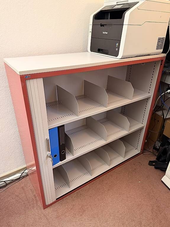 Armadi: Büro Schrank mit Schloss – Usato da Zürich venduto da bal_9cfj 1