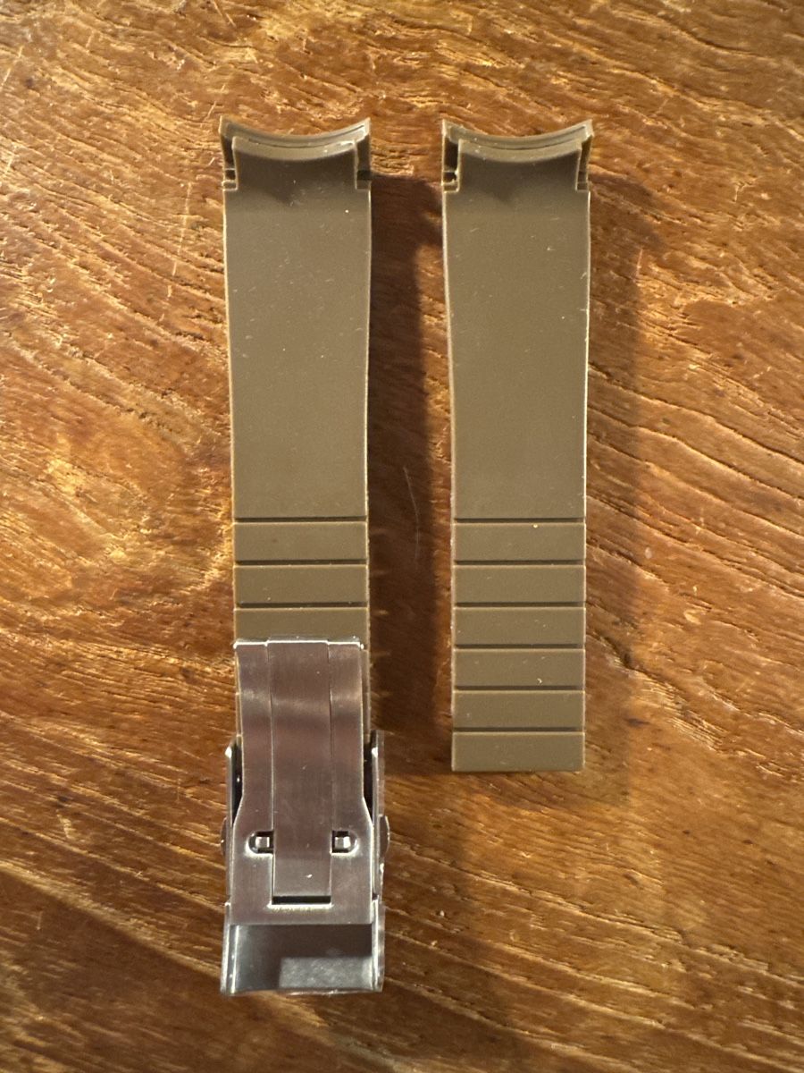 Orologi: Kautschuk Uhrenband 21mm, neu – Nuovo (secondo la descrizione) da Birmensdorf ZH venduto da PolzerJ1 1