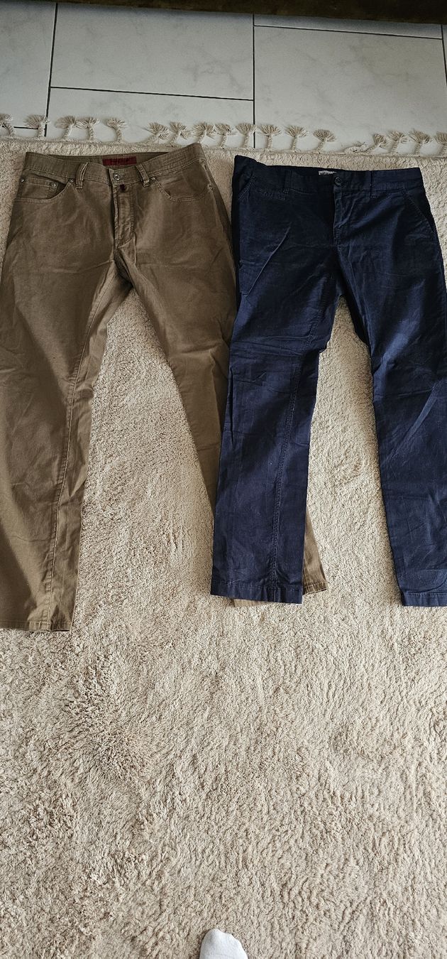Pantaloni: Herrenhosen Paket Grösse 33/32 – Usato da Niedergösgen venduto da topol14