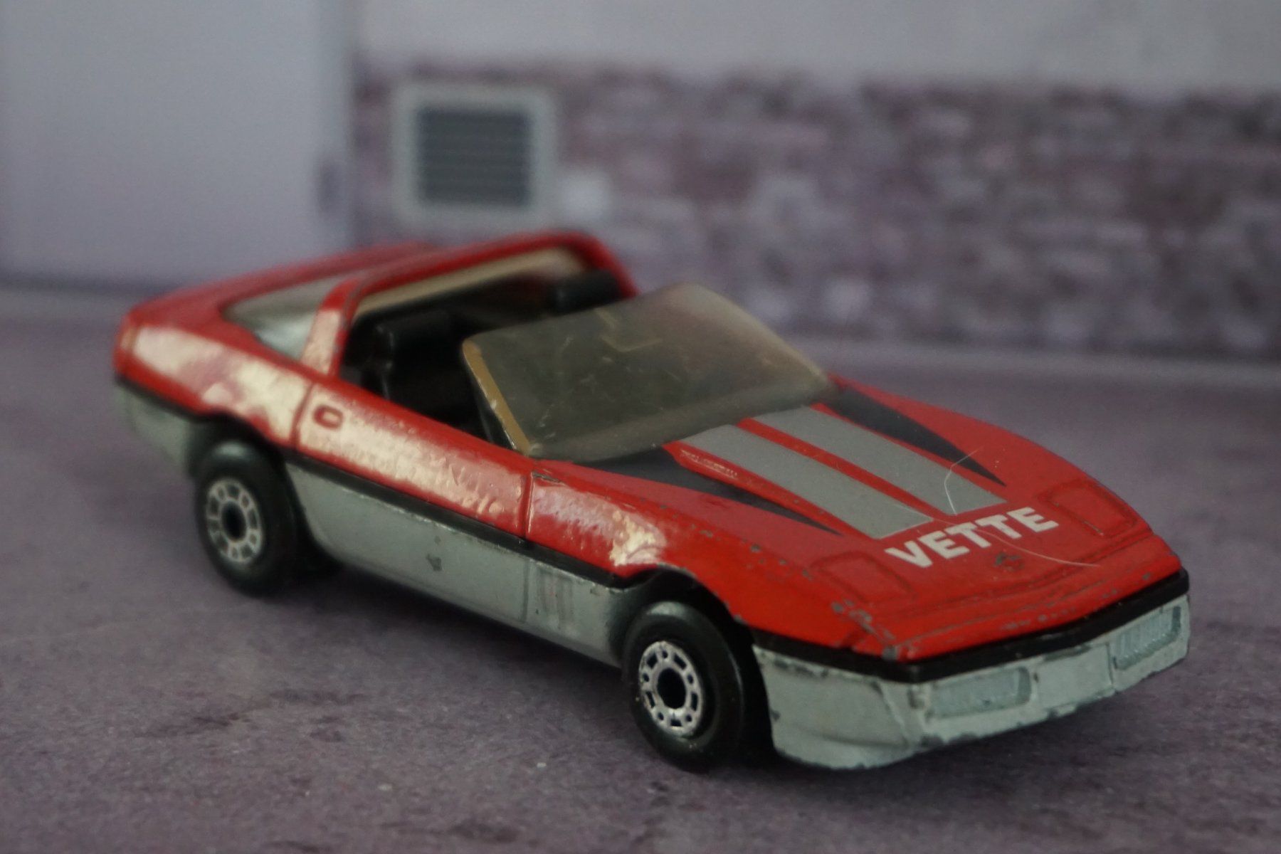 Matchbox Modellini d'auto: Matchbox `94 Chevy Corvette COOL !!!!!!!!!! – Usato da Reiden venduto da Doppeldecker69