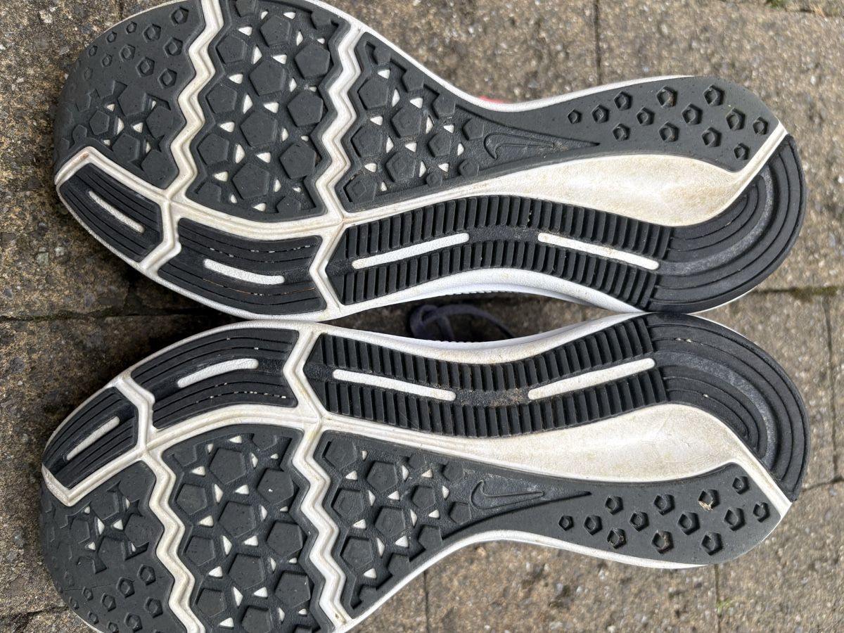 Scarpe da donna: Nike Sneaker Grösse 39 – Usato da Safnern venduto da villi007 2
