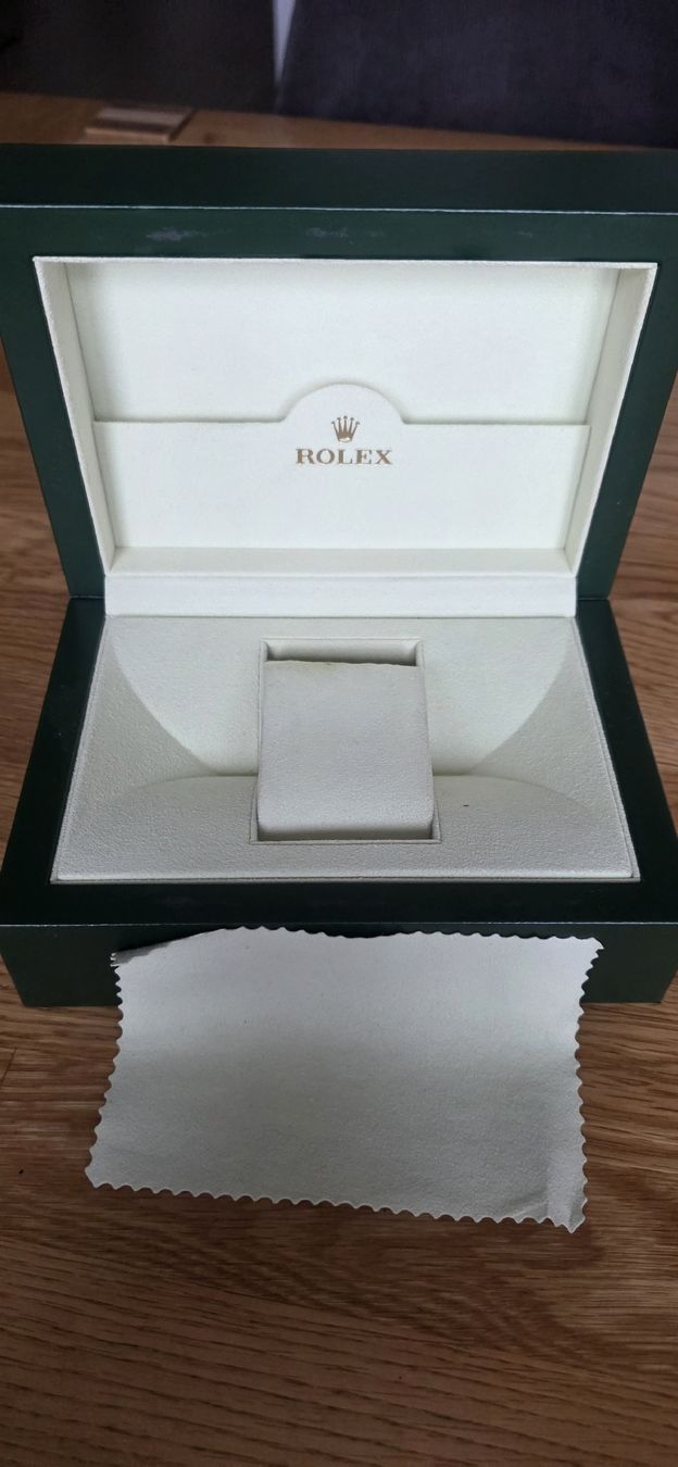 Rolex Uhren: Rolex Ecrin/Box Medium 31.00.64 – Gebraucht aus Neuchâtel von mywatch4u 1