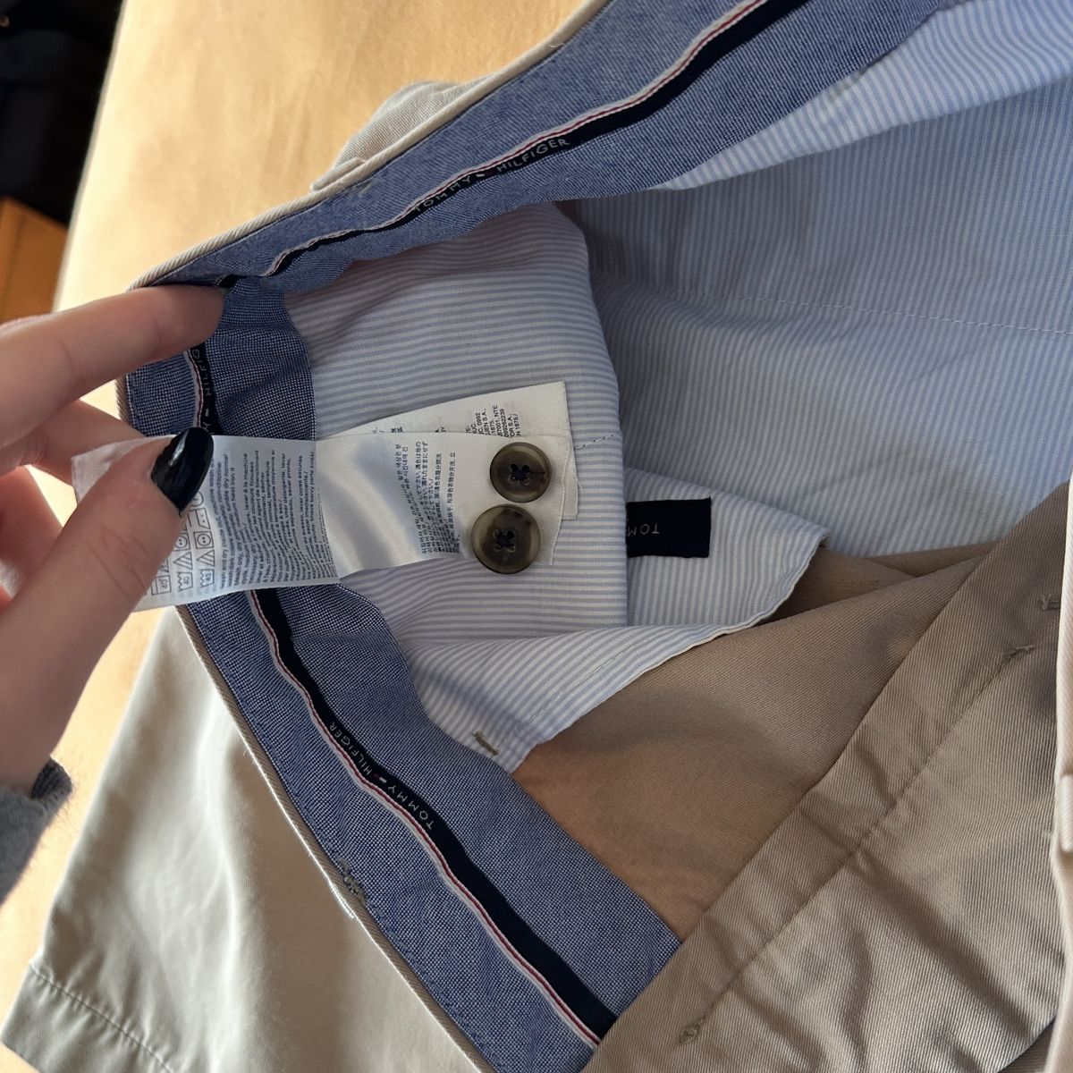Tommy Hilfiger Hosen: Tommy Hilfiger Shorts – Neu (gemäss Beschreibung) aus Wallisellen von Last_Chance_Sale 3