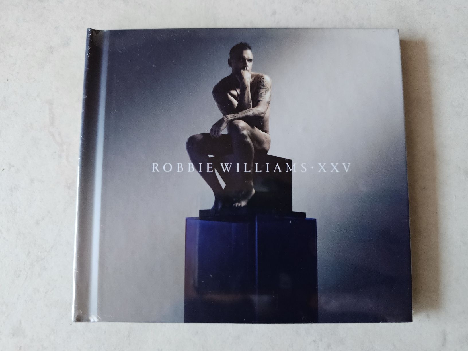 CDs: Robbie Williams  -  XXV  /  2 CD Digibook Fabrikneu – Neu und originalverpackt aus Schneisingen von backstore24