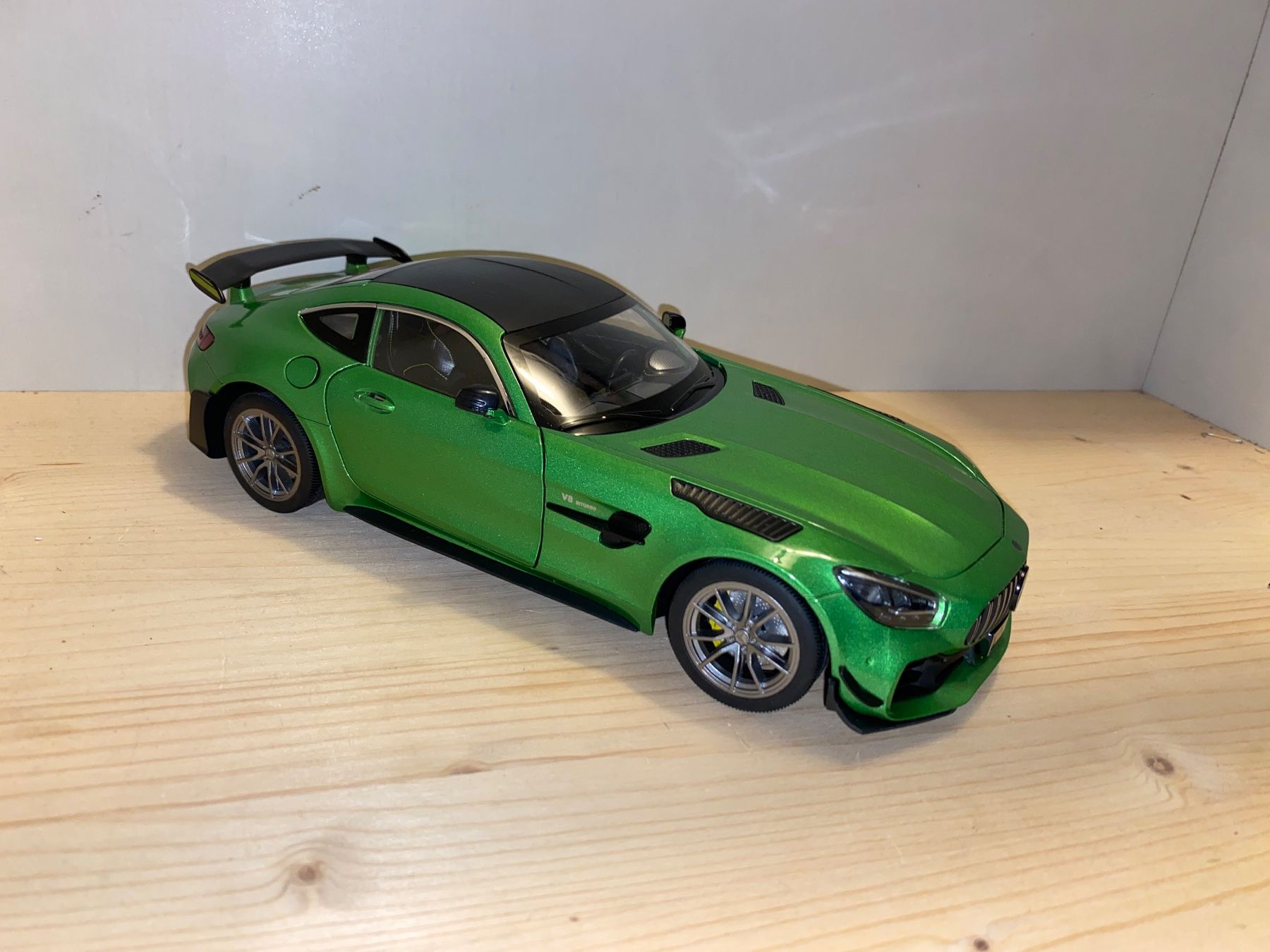 Mercedes-Benz Modellini d'auto: Mercedes AMG GTR 1/18 – Usato da Wohlen AG venduto da PrivatSammlung 1
