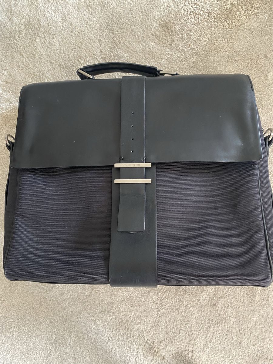 Hugo Boss Taschen: Hugo Boss borsa business – Gebraucht aus Novazzano von ige_cwq5