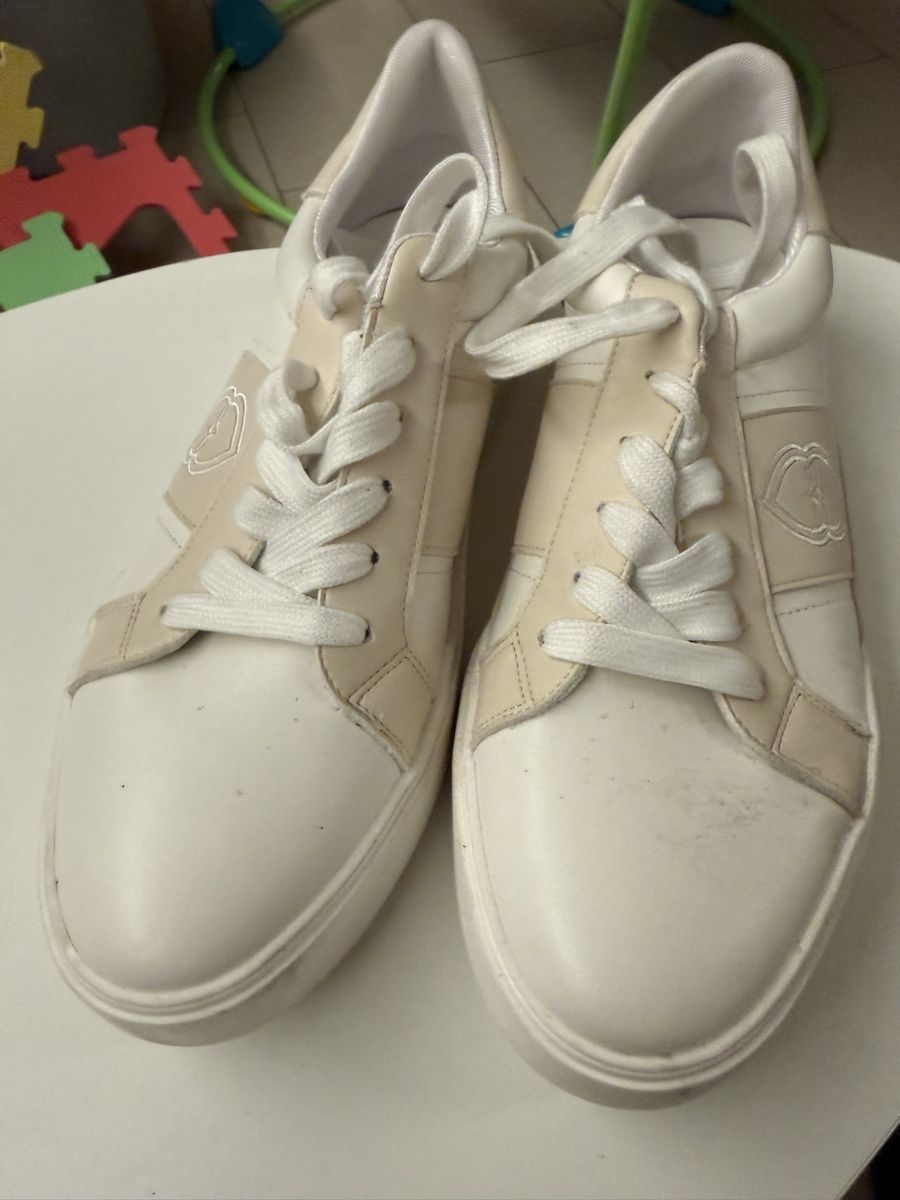 Scarpe da donna: Sneakers 40 euro  – Usato da Mendrisio venduto da ketolin