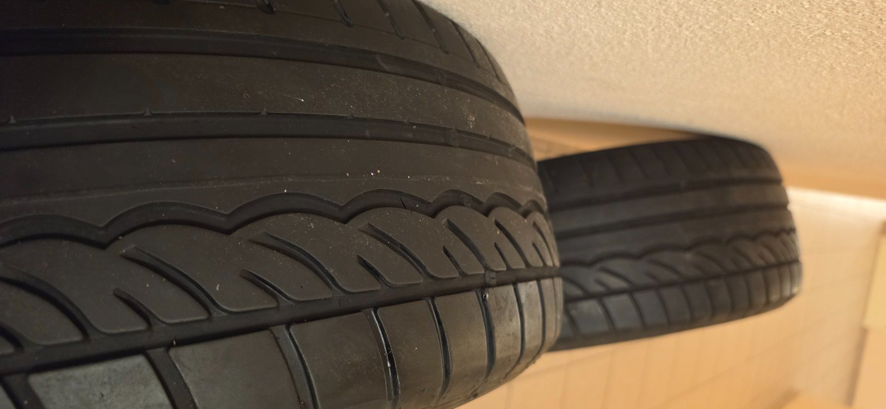 Dunlop Pneumatici & Ruote complete: pneus été – Usato da Vuadens venduto da k20afn2typer 7
