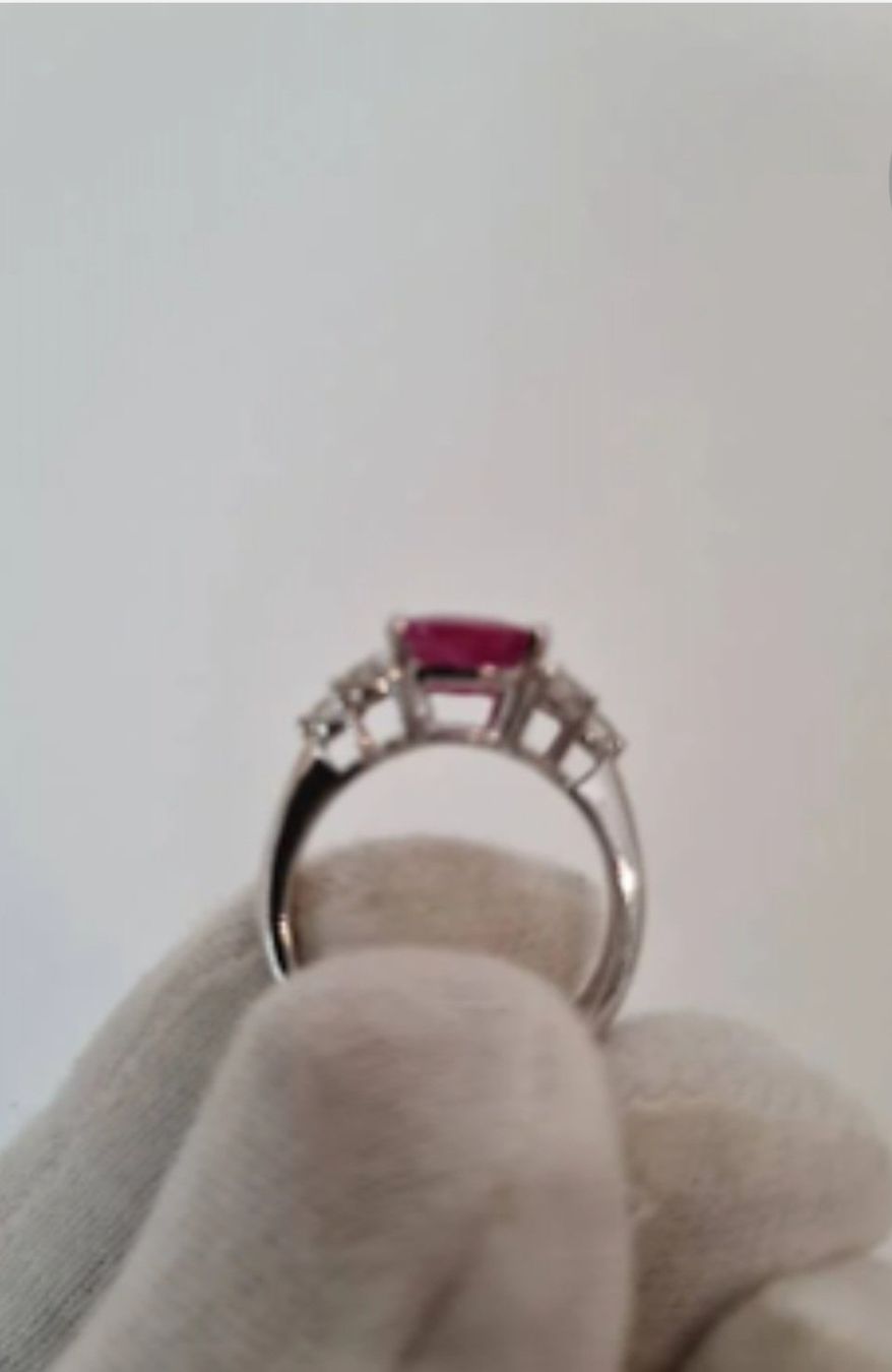 Ringe: Ring mit Rubin aus 18K Weißgold – Gebraucht aus KLOTEN von Luxurious-Shop 2