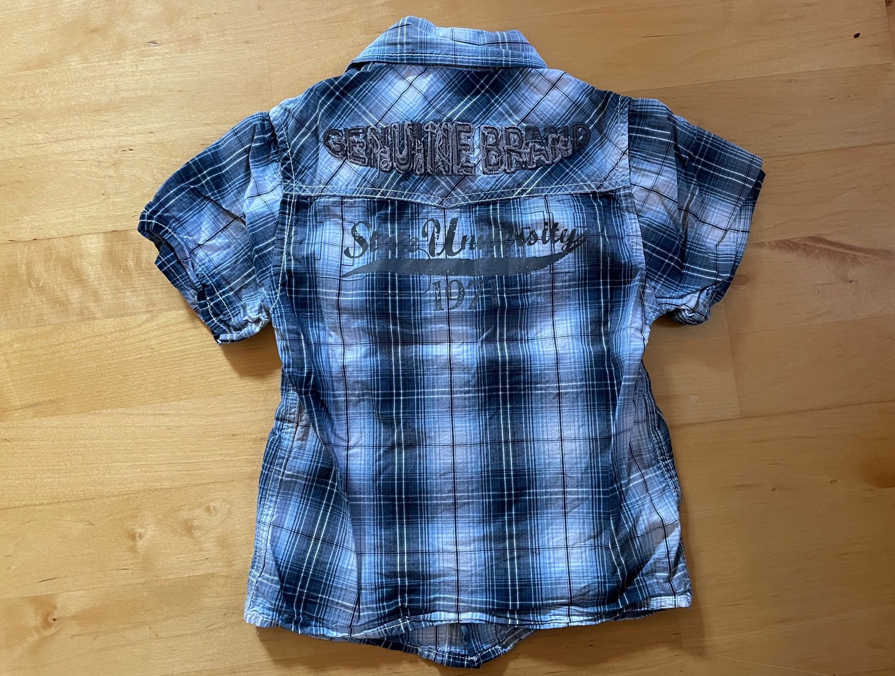 C&A Hemden, T-Shirts & Polos: Hemd Gr 104 – Gebraucht aus Hüntwangen von fra_7nd2 1