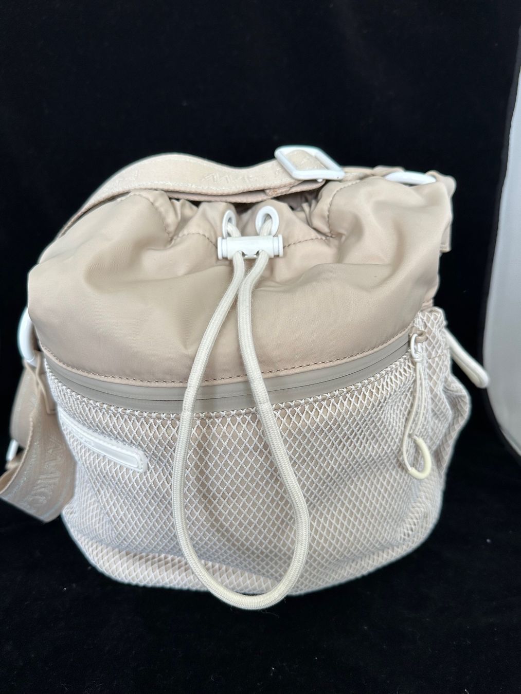 Marc Cain Borse da donna: Beuteltasche von Marc Cain – Usato da Agno venduto da Gabibon 1