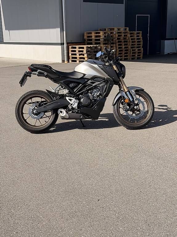 Strada: Honda CB125 R – Usato da Tägertschi venduto da yan_wn5g 1