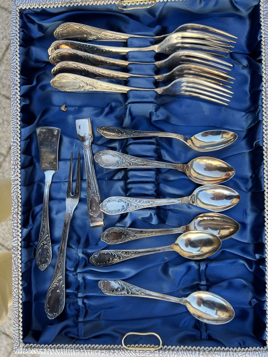 Solingen Set di posate: Besteckset versilbert Solingen Koffer gebraucht – Usato da Dittingen venduto da Bellevista 5