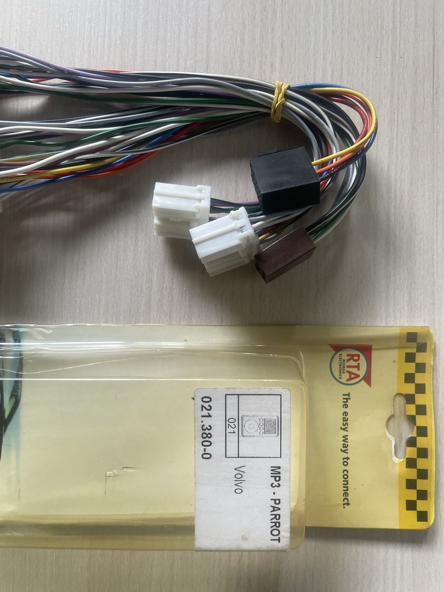 Ford Toutes les pièces auto: FORD Interface Autoradio Câble CAN-Bus / Commande au volant – Neuf avec emballage d'origine à Denges par Ricautomotive 3