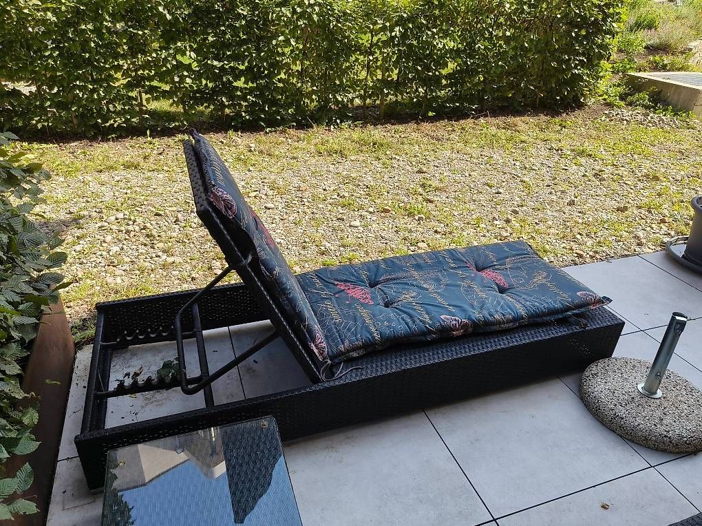 Liegen & Liegestühle: 2x Rattan-Liegestühle – Gebraucht aus St. Gallen von ps1248 2