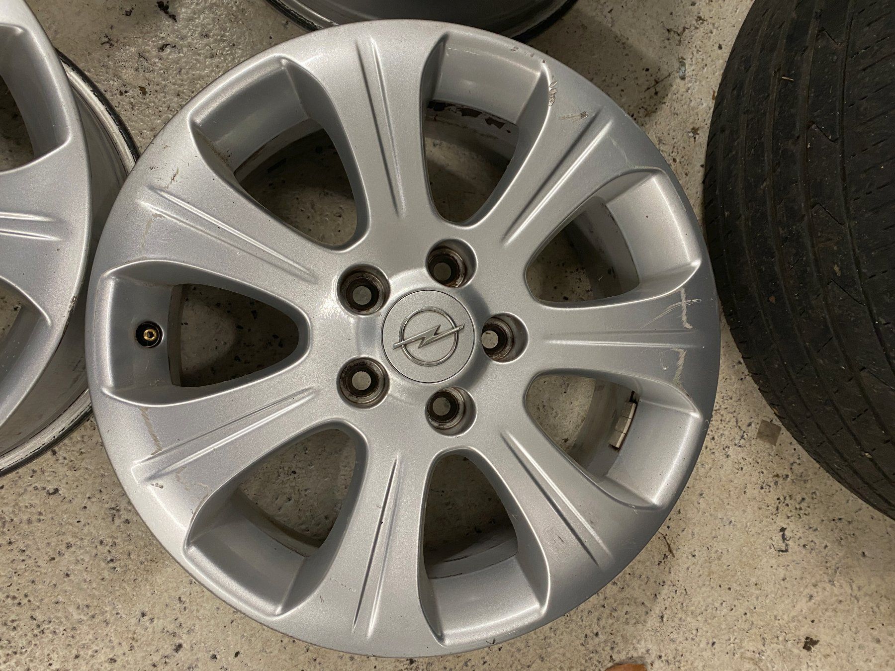 Opel Cerchioni: Opel Alufelgen 16" – Usato da Gersau venduto da Seegar 3
