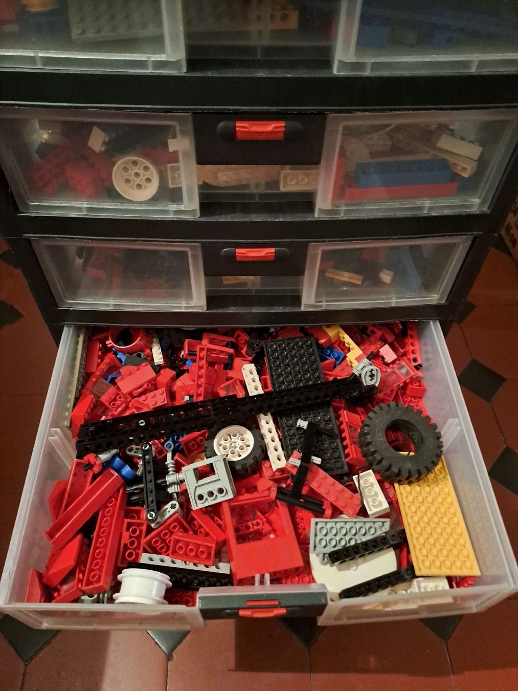 Lego Spielzeuge: Schubladenstock mit Legos – Gebraucht aus Kestenholz von Knox1973 3