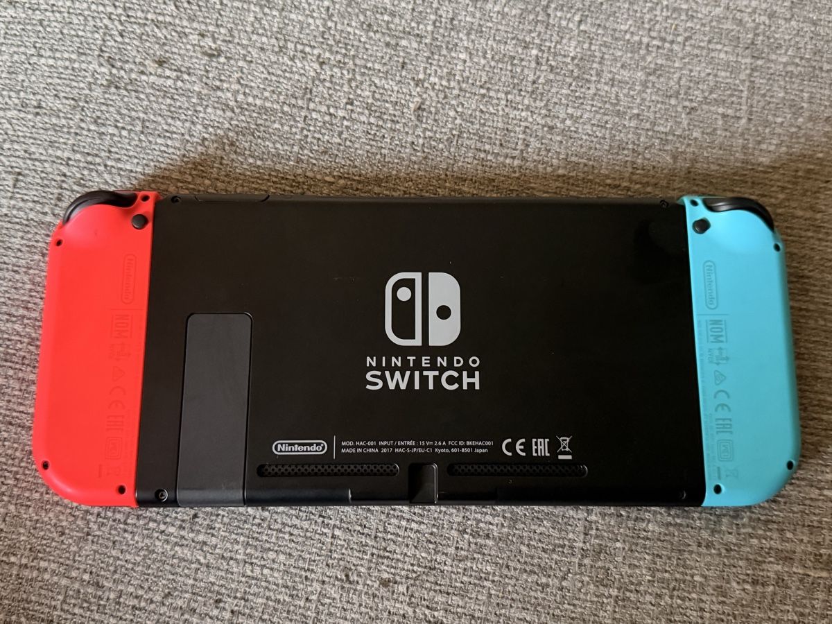 Nintendo Console: Nintendo Switch inkl. Zubehör – Usato da Luzern venduto da gvard 3