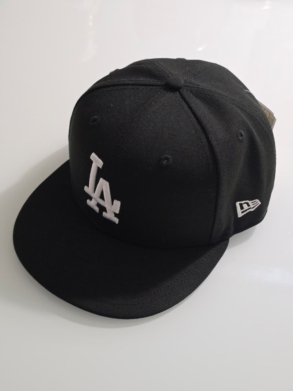Altro in  Abbigliamento & Accessori: New Era 59FIFTY LA Dodgers Cap Schwarz – Nuovo (secondo la descrizione) da Emmen venduto da SpassBieterBot