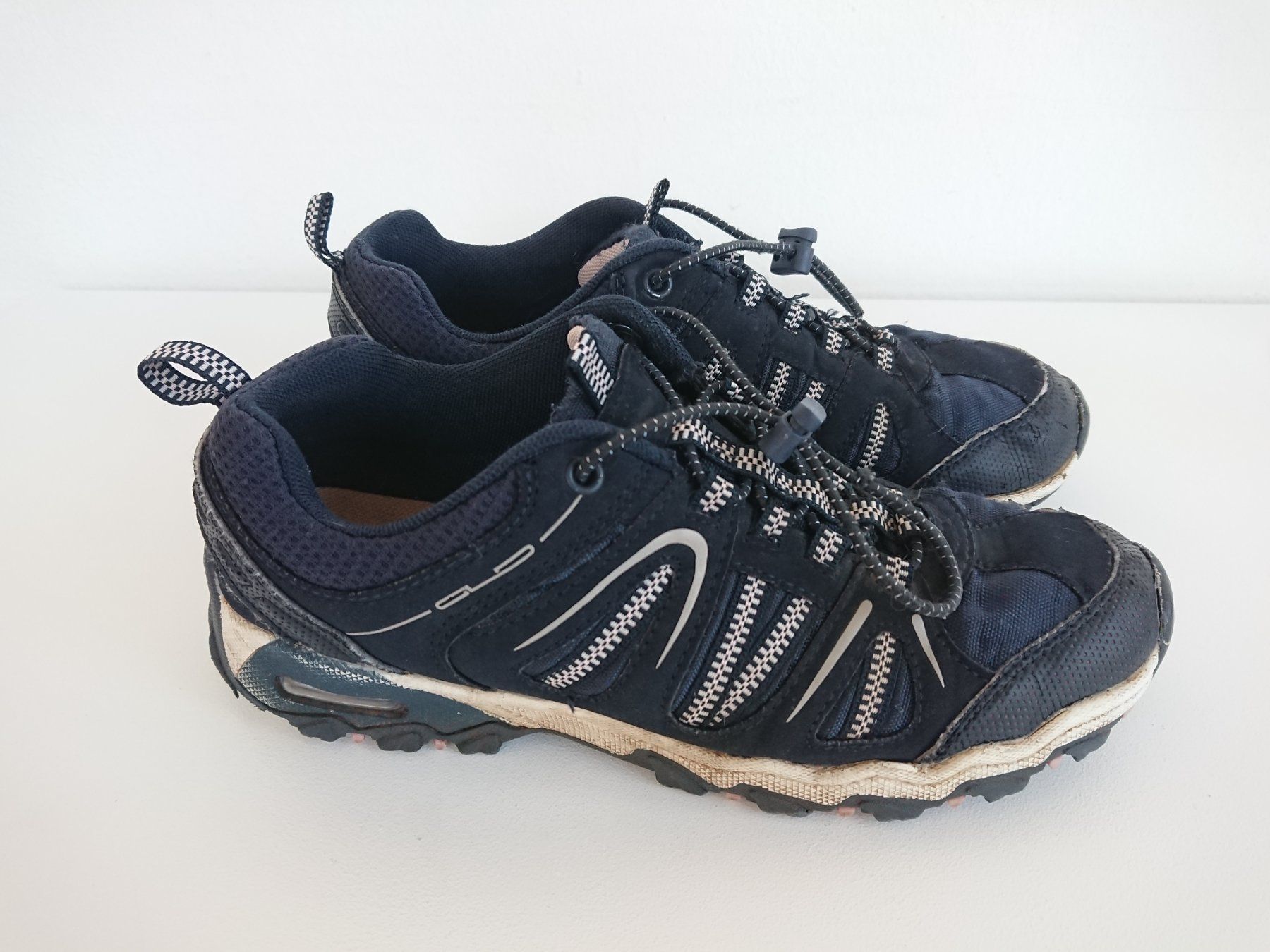 Graceland Scarpe da donna: Damen Trekkingschuhe Graceland Gr. 38 Dunkelblau – Usato da Hallau venduto da CHACLA