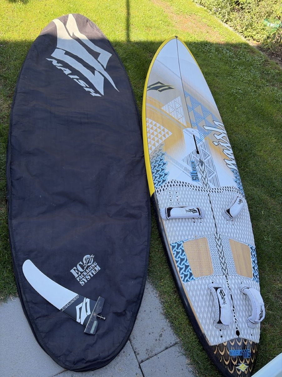 Naish Tavole da surf e di nuoto: Windsurfboard Naish Nitrix 115 mit Bag, gebraucht – Usato da Dinhard venduto da Hollam 5