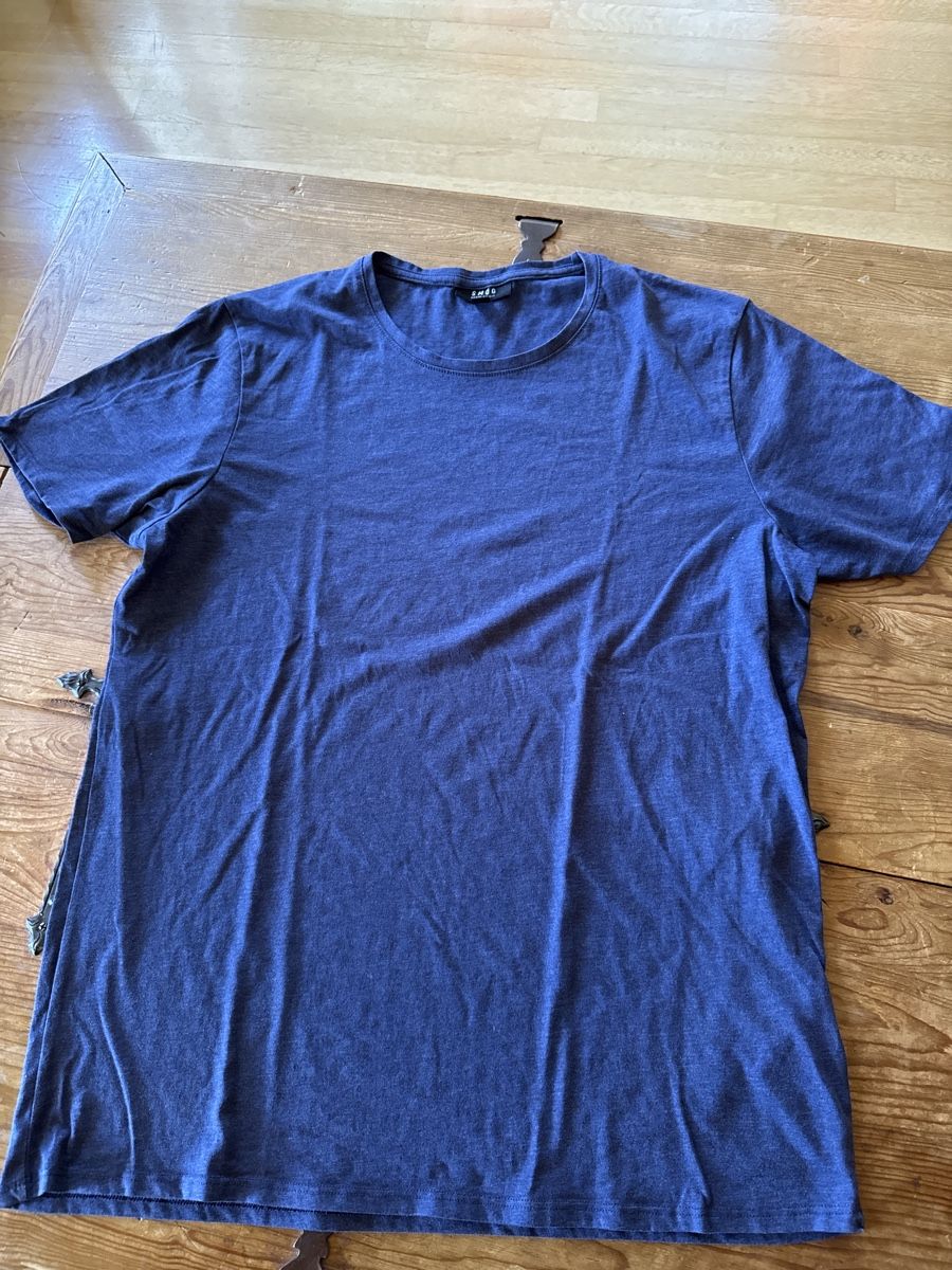 T-shirt: SMOG T-Shirt Herren Gr. L blau – Usato da Mauren venduto da ducducturi
