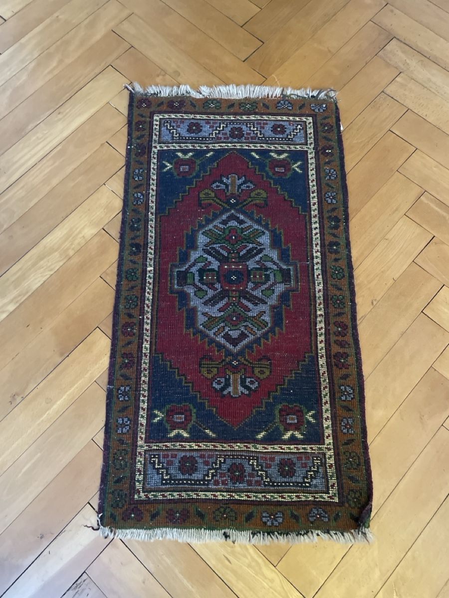 Teppiche: Kleiner Orientteppich Läufer – Gebraucht aus Walchwil von zim_pd6x 1