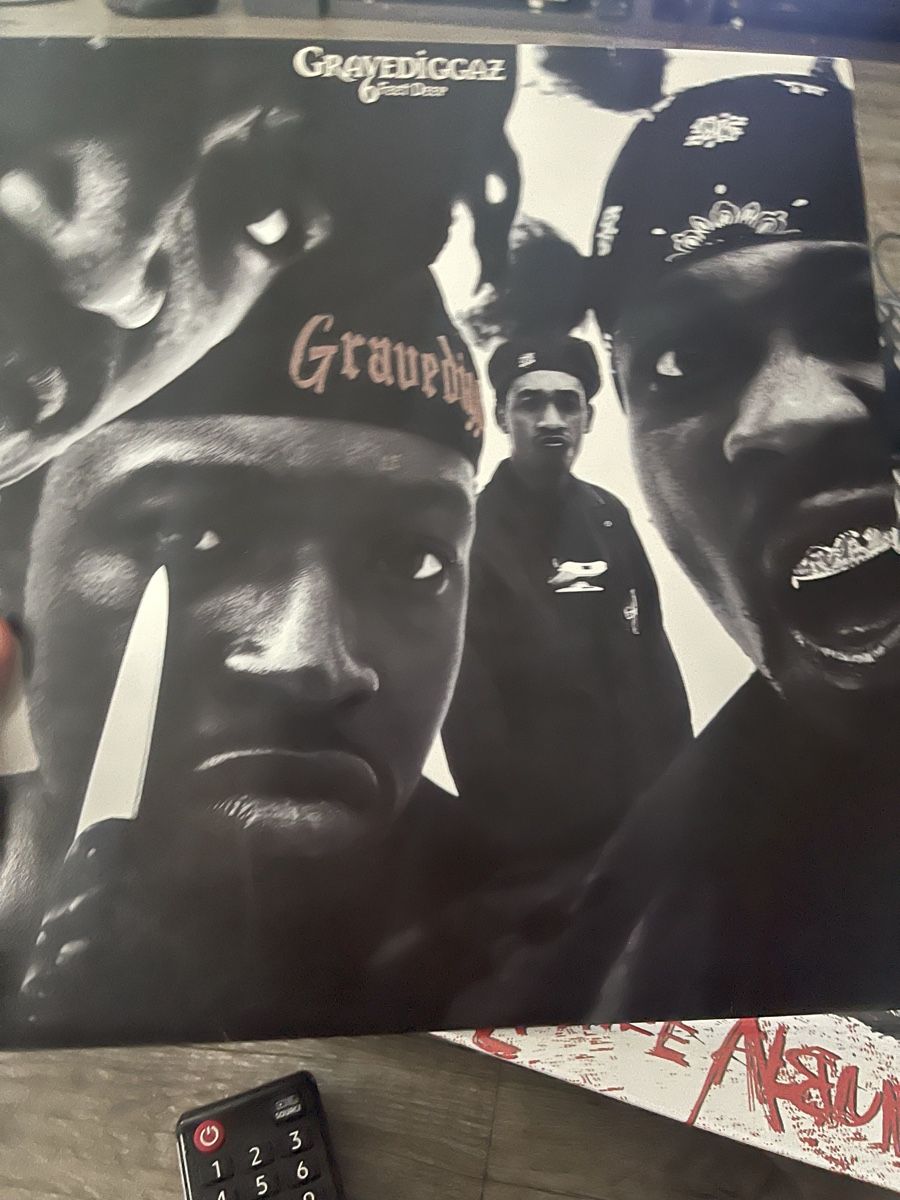 Dischi in vinile: Gravediggaz / 6 feet Deep – Nuovo (secondo la descrizione) da Dagmersellen venduto da stonefinger