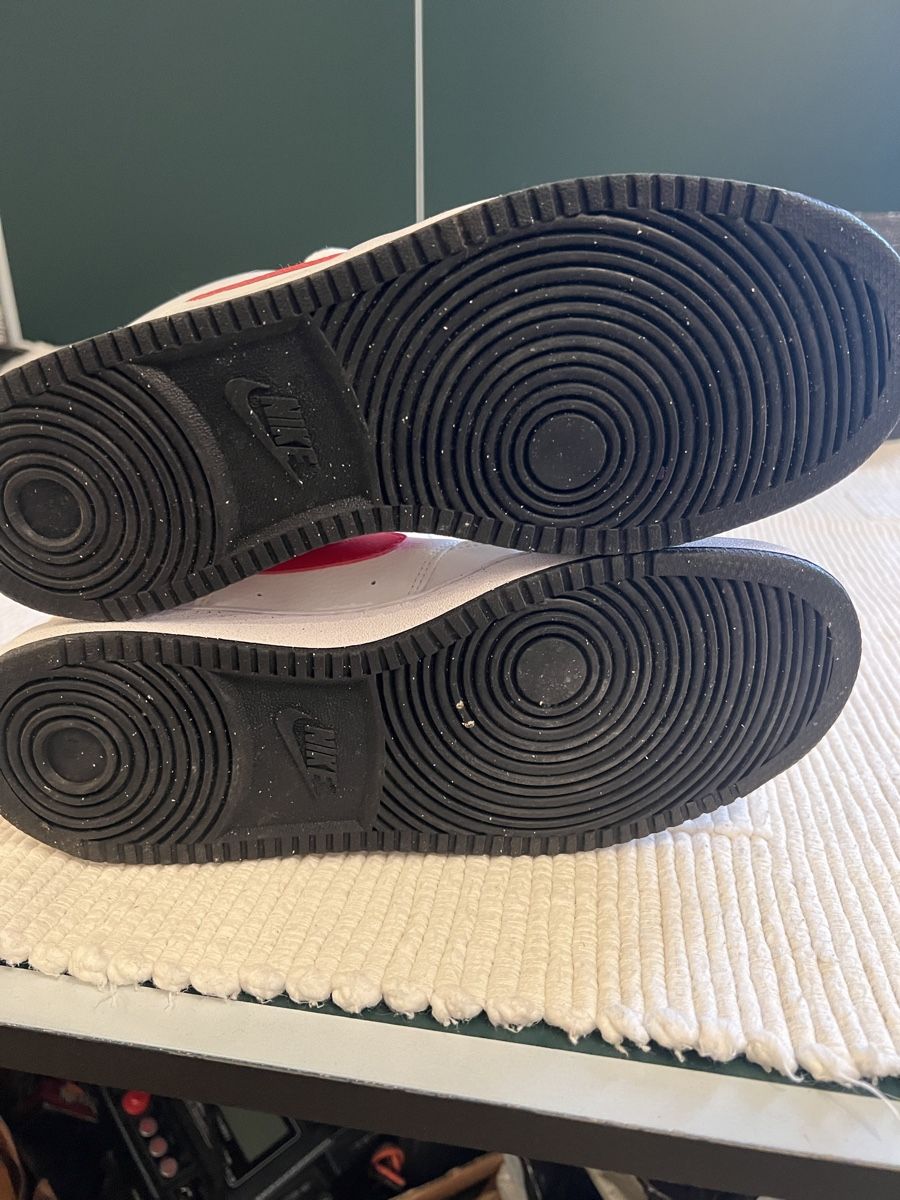 Nike Scarpe da uomo: Nike basketball schuhe – Nuovo (secondo la descrizione) da Wettingen venduto da OldKeeper 4