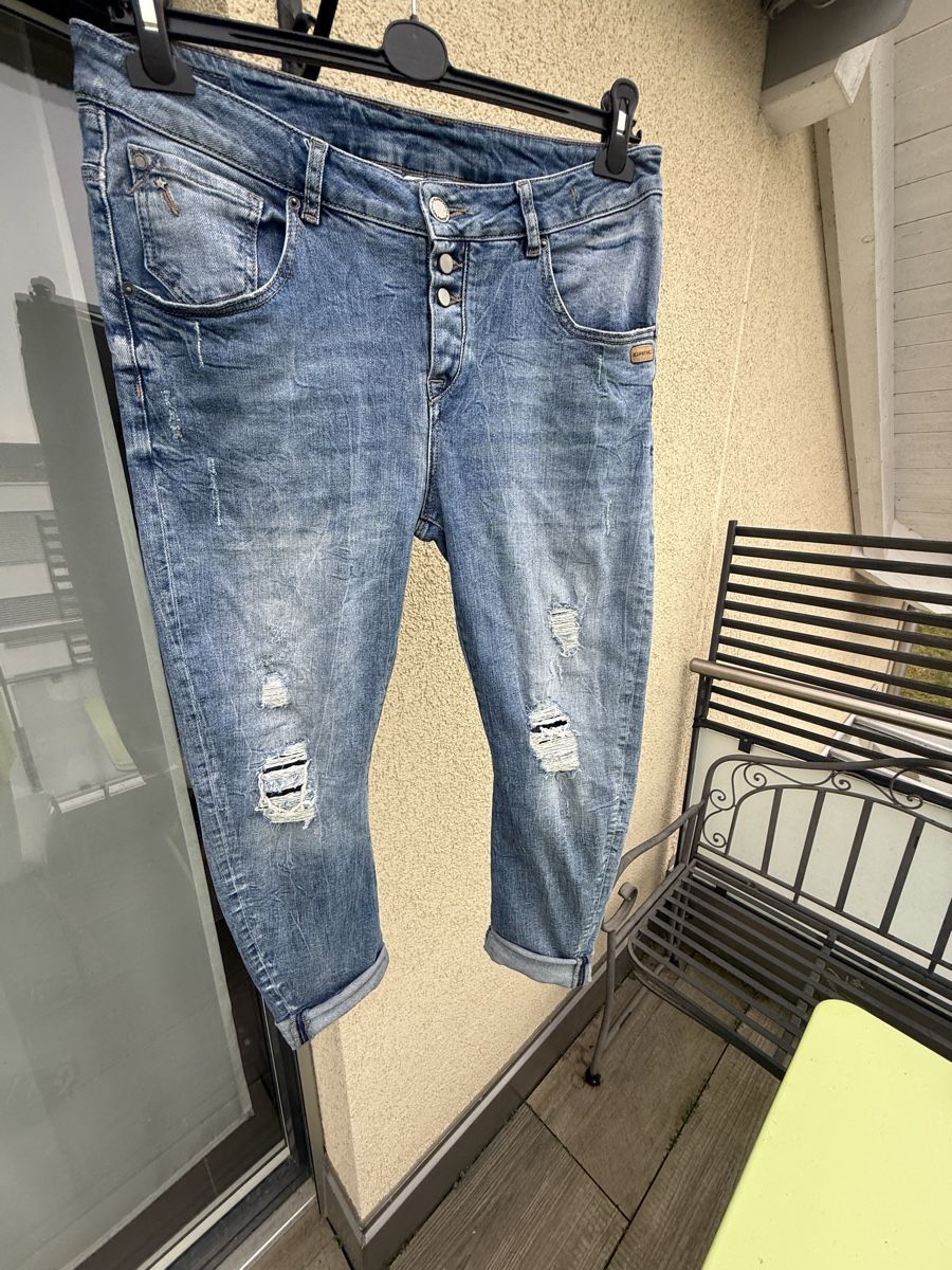 Jeans: Lässige Boyfriend Destroyed Jeans 42 – Usato da Sirnach venduto da sirni 4