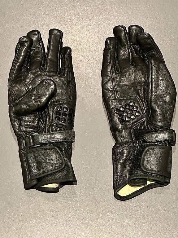 Handschuhe & Handstulpen: Motorradhandschuhe Leder Damen Gr. 6 – Gebraucht aus Sirnach von Clanso 1
