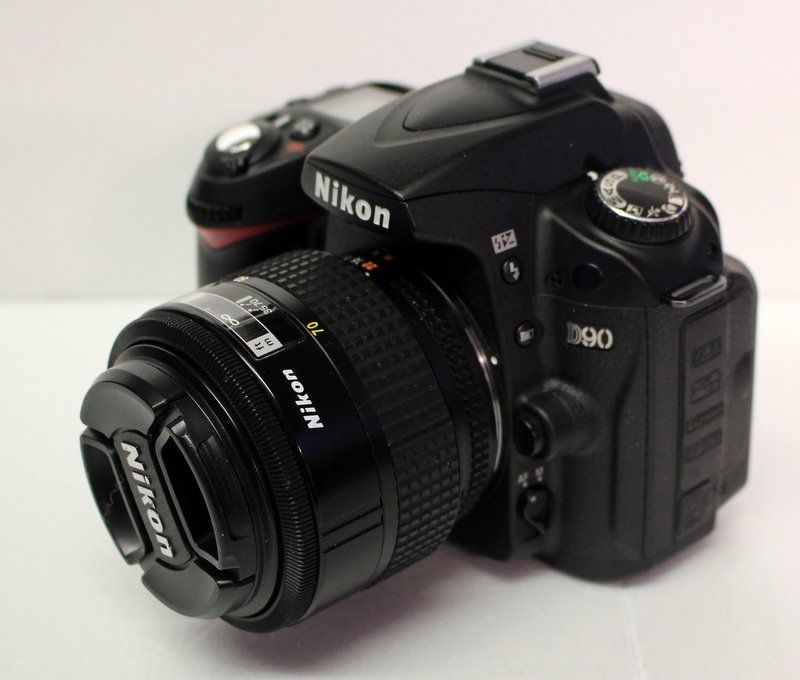 Nikon Kamera: Nikon D90 12.2 MP SLR Digitalkamera – Gebraucht aus Dottikon von Floppidogg77 1