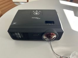 DLP Beamer Optoma EW610ST / Nahdistanz