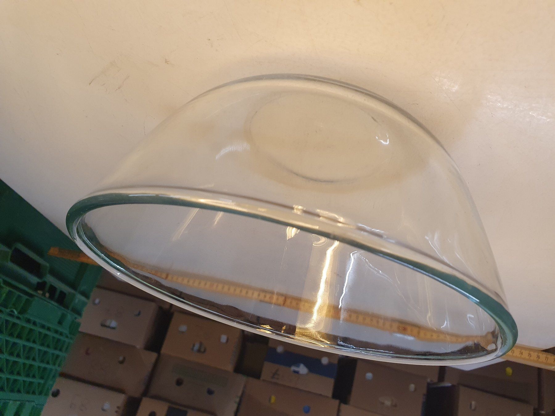 Ciotole: Salatschüssel Glas 23 cm – Usato da Zürich venduto da loosebone