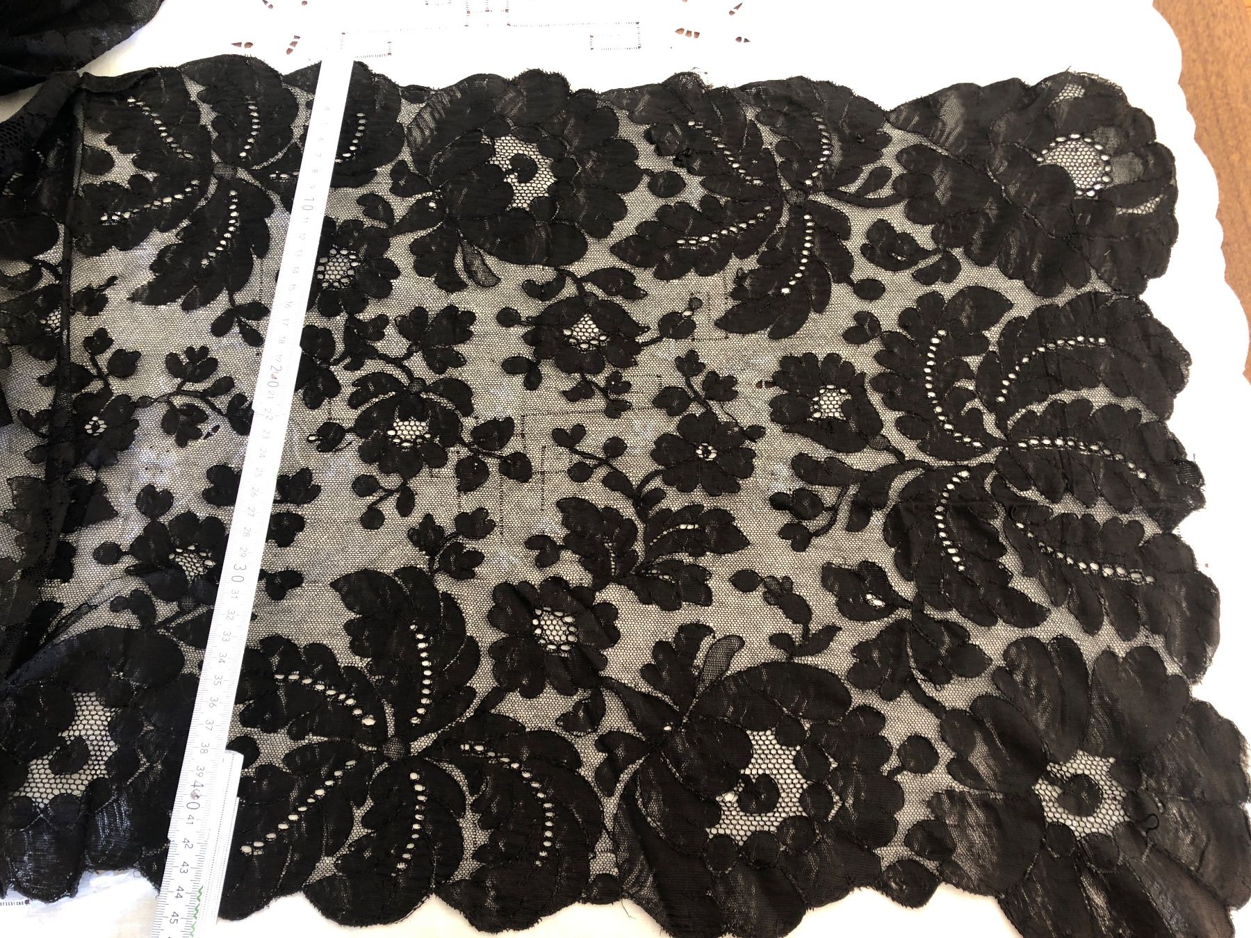 Foulards, Tücher & Schals: Antike Schal aus Spitze Seide braun – Gebraucht aus Zollikofen von lorik007