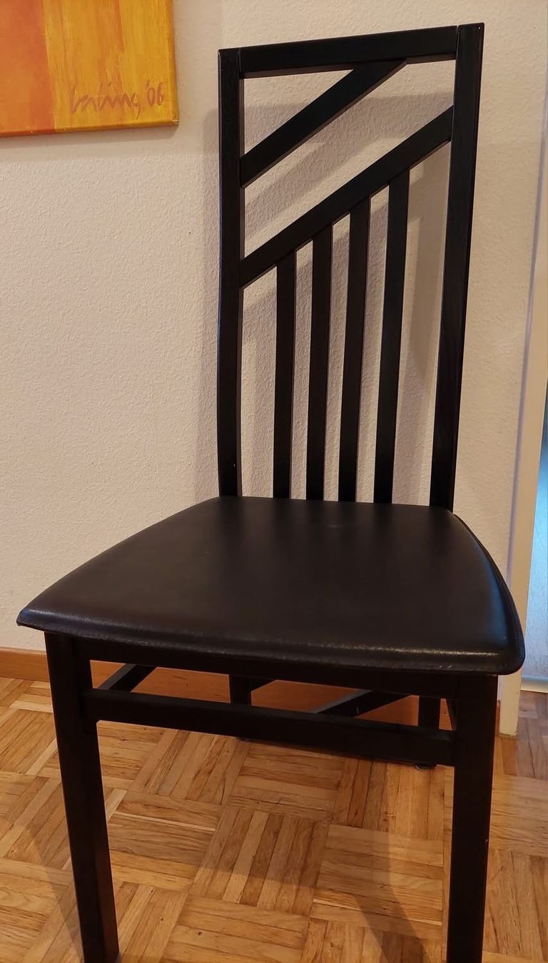 Chaises: Schwarze Holzstühle – D'occasion à Uster par DucSusi 1