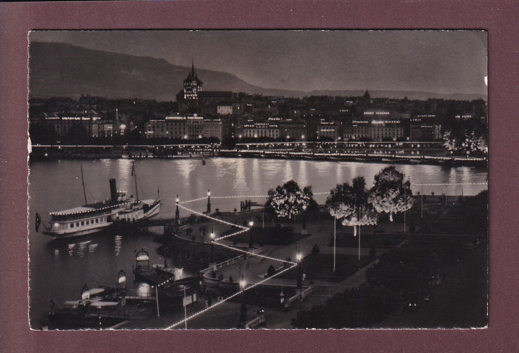 Cartoline postali: GENEVE de nuit - Bateau CGN - 1954 – Usato da Pully venduto da nicecards