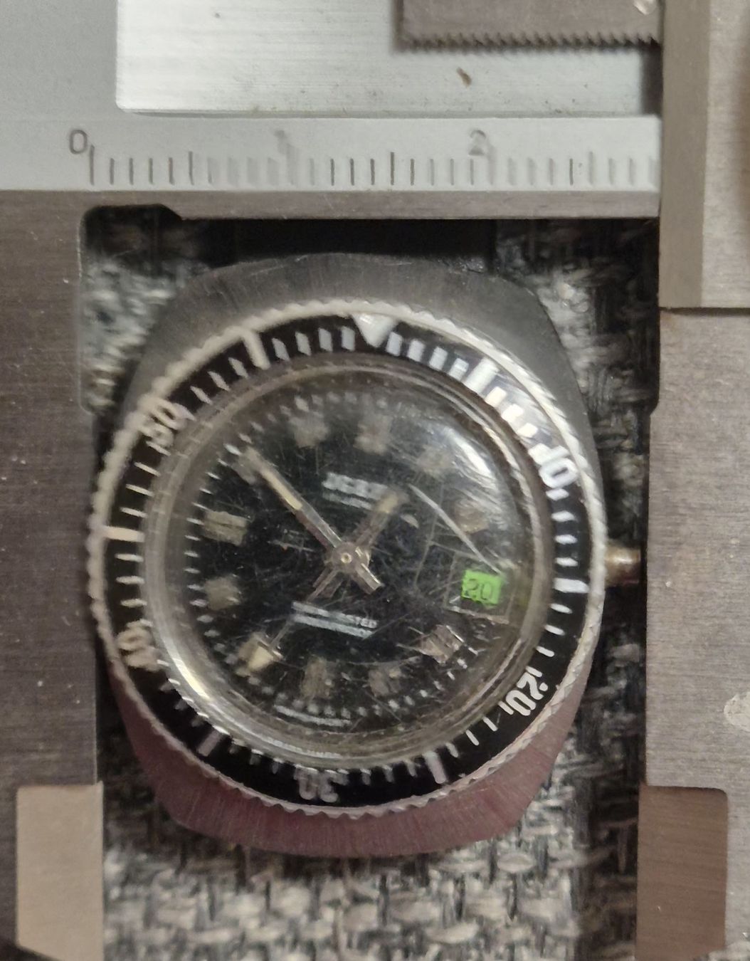 Montres: Montre de plongée JGEF – Défectueux à Genève par BKYB 1