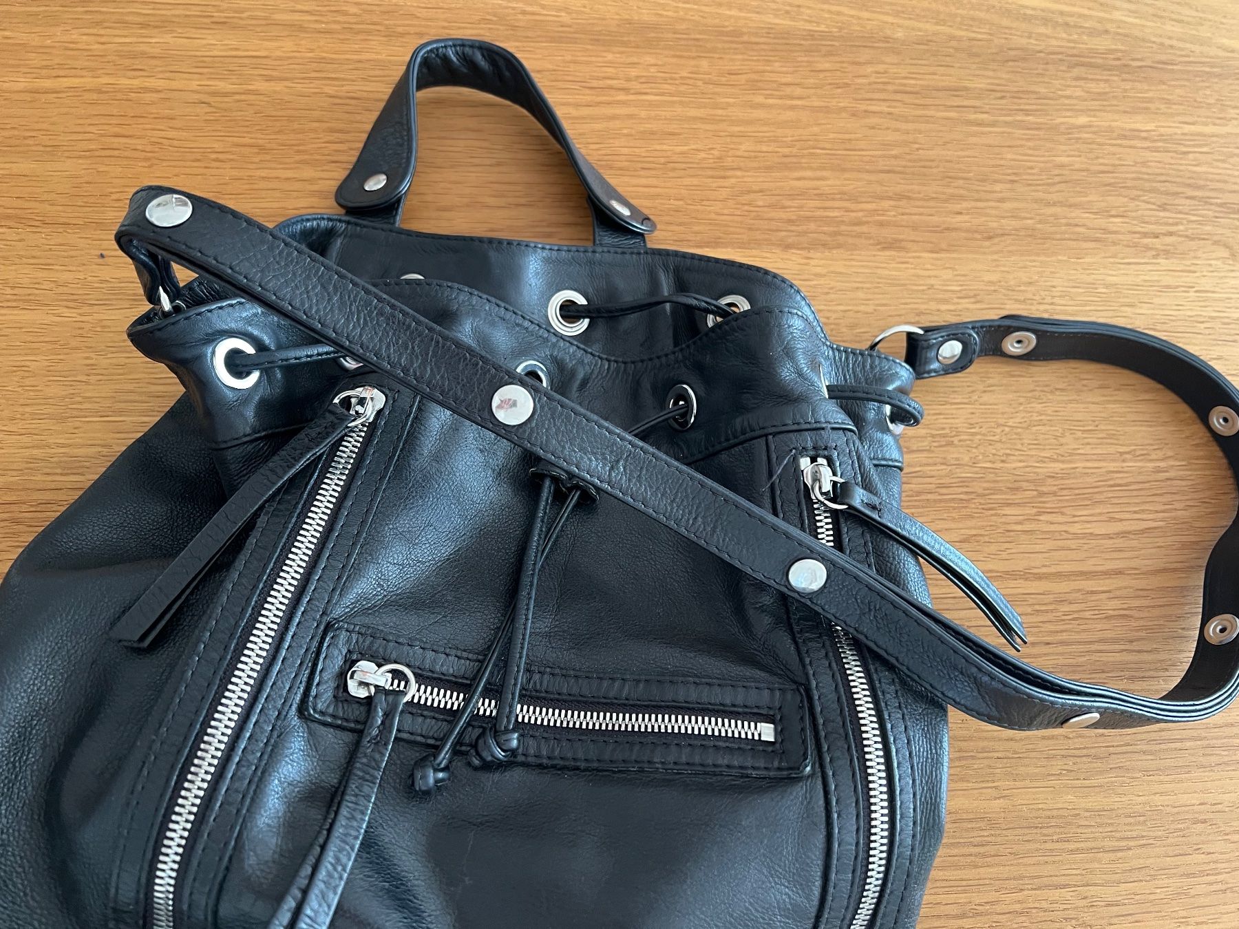 Gérard Darel Taschen für Damen: Sac en cuir Gerard Darel – Gebraucht aus Genève von l1234 5