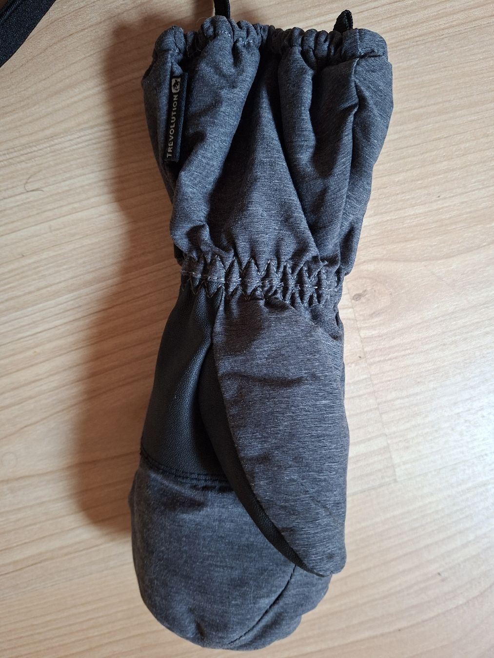 Kinderhandschuhe: Handschuhe 4-5 Jahre – Gebraucht aus Leutwil von Sgugerli 1
