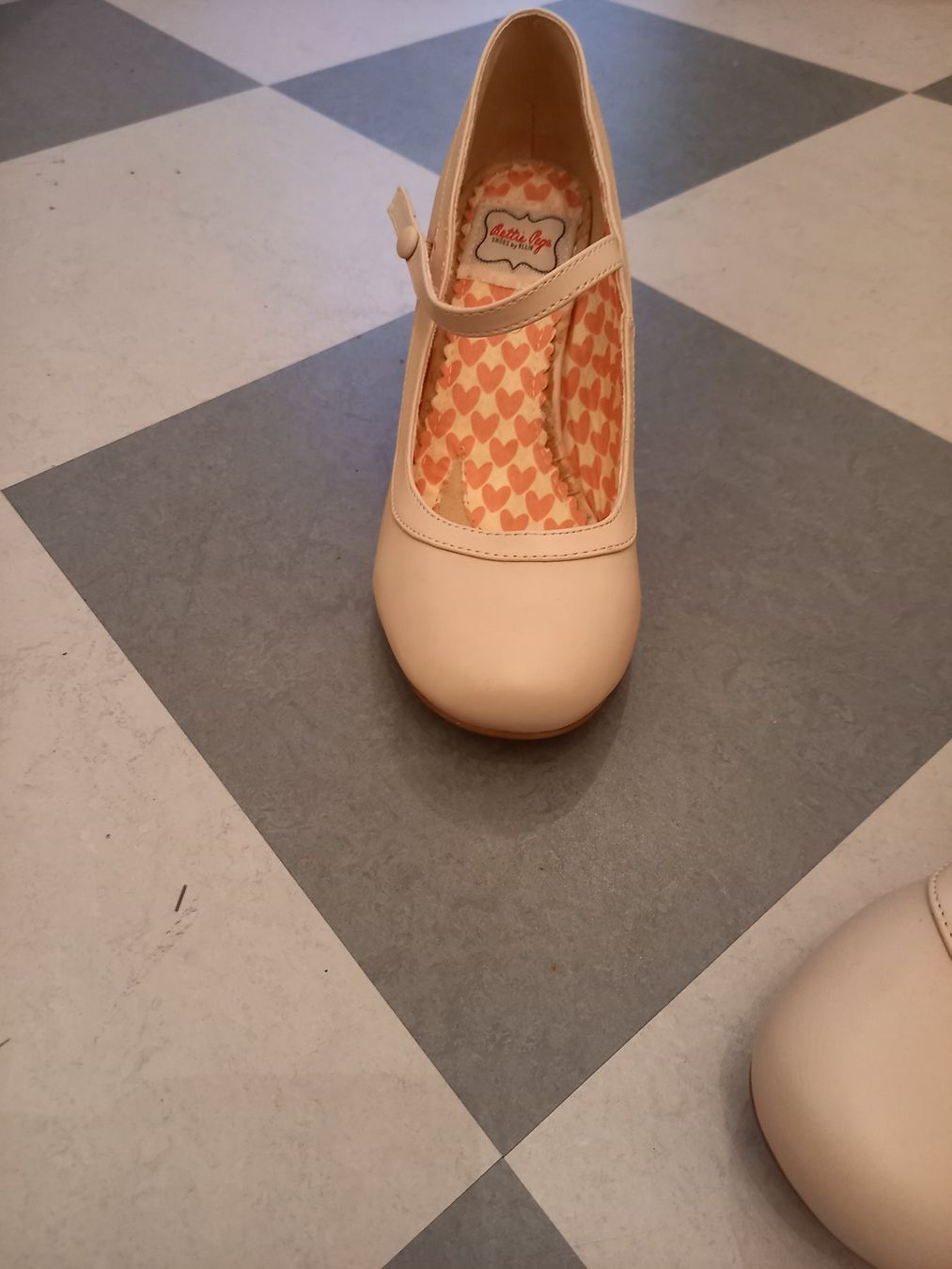 Scarpe da donna: Pumps in Beige look 50er – Nuovo (secondo la descrizione) da Basel venduto da bobbylein 3