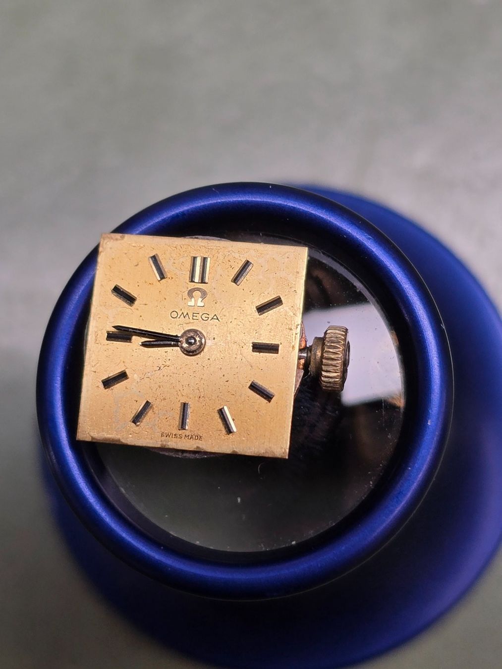 Omega Montres: Mouvement Omega 580 – Défectueux à Tramelan par Nirdan